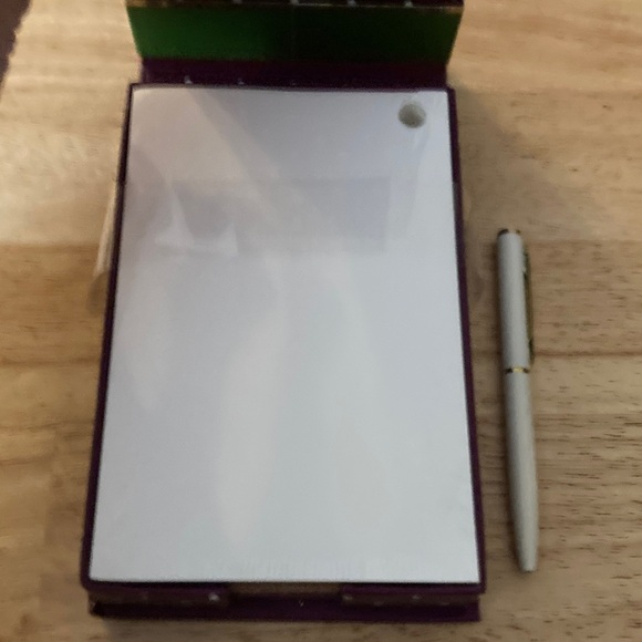 Kate Spade Purple Polka Dot Note Holder with Pen.Brand new & never used - Picture 3 of 5